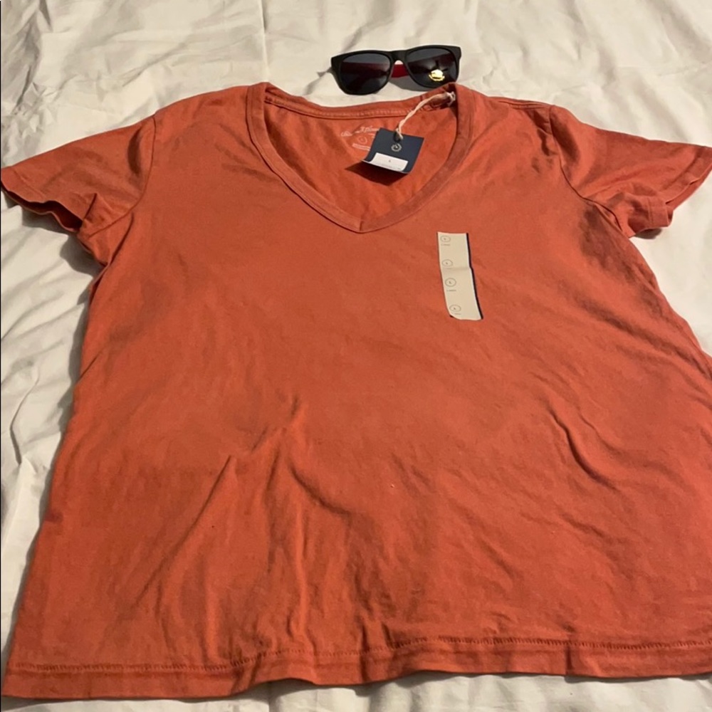 NWT orange Universal thread v-neck L